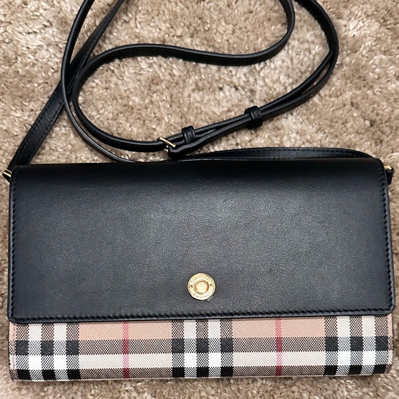 Burberry Check and Leather Wallet with Removable Strap - Picture 2 of 8